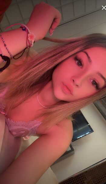 Full leaked Carlalababy private onlyfans photo