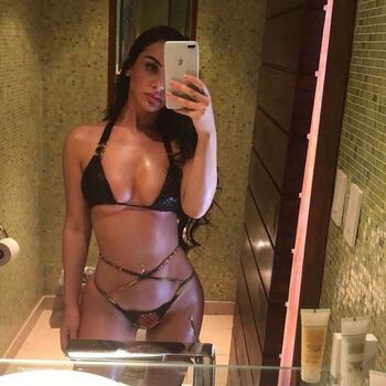 Full leaked Carli bel private onlyfans photo