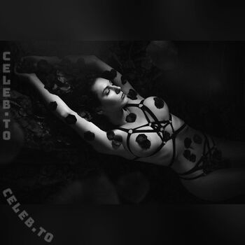 Full leaked Caro petitemodel page private onlyfans photo