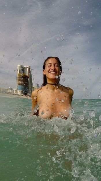 Caroesti Caroline.babe Caroline Estigarribia