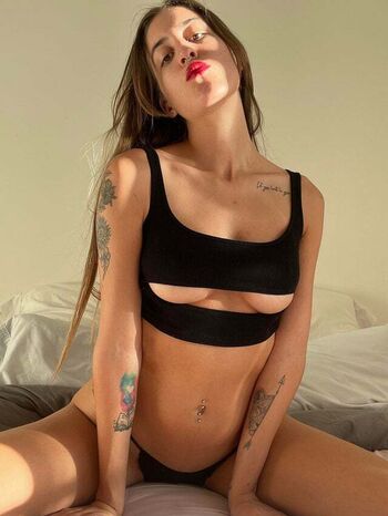 Full leaked Caroesti caroline babe caroline estigarribia private onlyfans photo