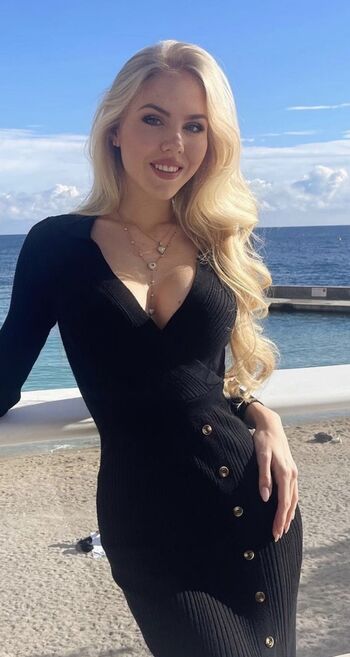 Full leaked Carolina de bourbon private onlyfans photo