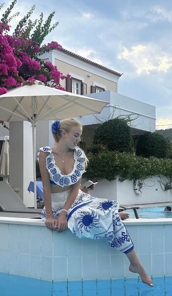Full leaked Carolina de bourbon private onlyfans photo