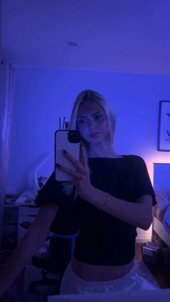 Full leaked Carolina firkowski private onlyfans photo