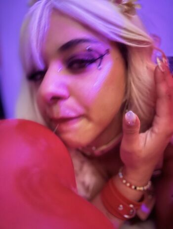 Full leaked Caroline cleora dark private onlyfans photo