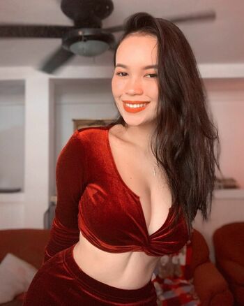 Full leaked Caroline grasland private onlyfans photo