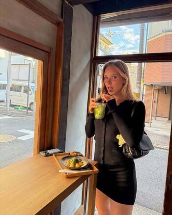 Full leaked Caroline zalog private onlyfans photo