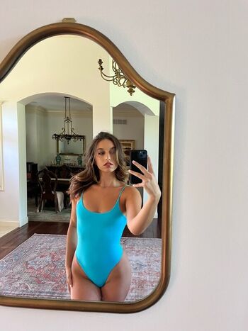 Full leaked Carolinefbyron private onlyfans photo