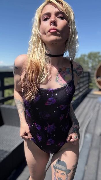 Full leaked Caromontoya private onlyfans photo