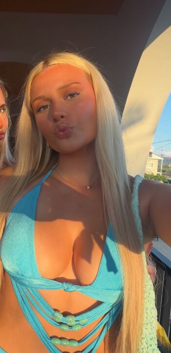 Full leaked Casey archibald private onlyfans photo