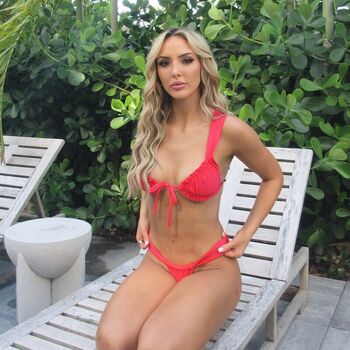Full leaked Cassie lee private onlyfans photo