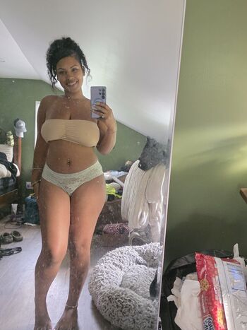 Full leaked Cassiejiggles private onlyfans photo