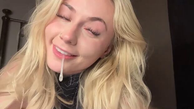 Full leaked Cassiexoox private onlyfans photo