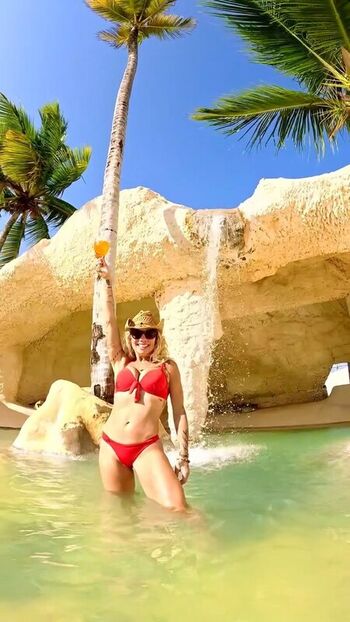 Full leaked Catia paganote private onlyfans photo