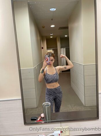 Full leaked Cchherrrybombb private onlyfans photo
