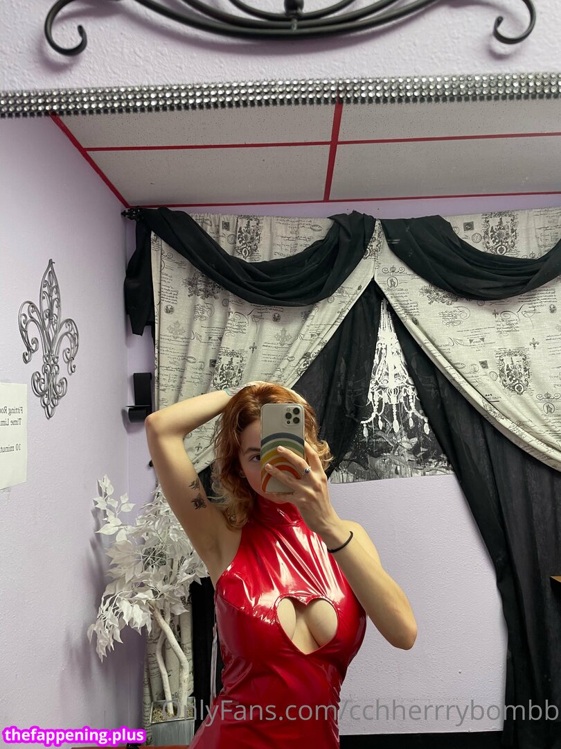 cchherrrybombb / chxrrybomb / https: Фото оголеного OnlyFans #15