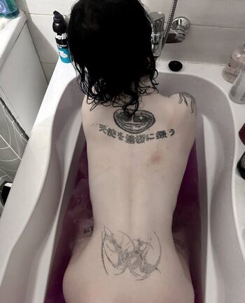 Full leaked Ceestica private onlyfans photo