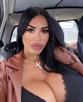 Full leaked Ceciliarussoreal private onlyfans photo