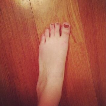 Full leaked Celebrity feet private onlyfans photo