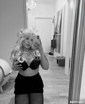 Full leaked Celina x  page private onlyfans photo
