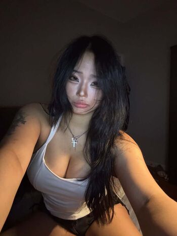 Full leaked Cellow page private onlyfans photo