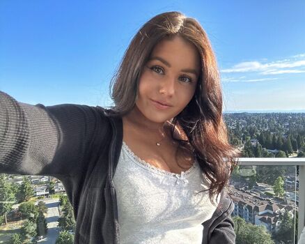 Full leaked Celyphonee private onlyfans photo