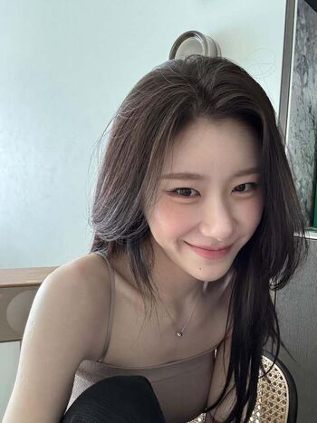 Full leaked Chaeryeong private onlyfans photo
