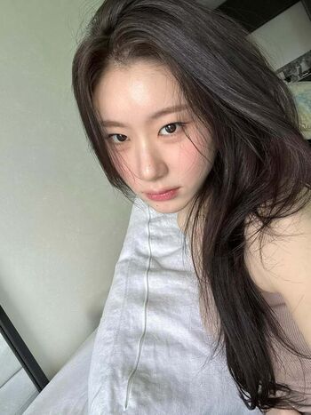 Full leaked Chaeryeong private onlyfans photo