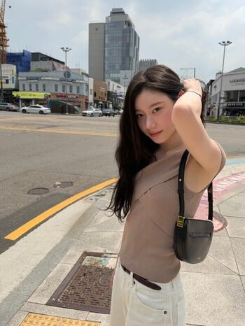 Full leaked Chaeryeong page private onlyfans photo