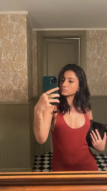 Full leaked Chandni solanki private onlyfans photo