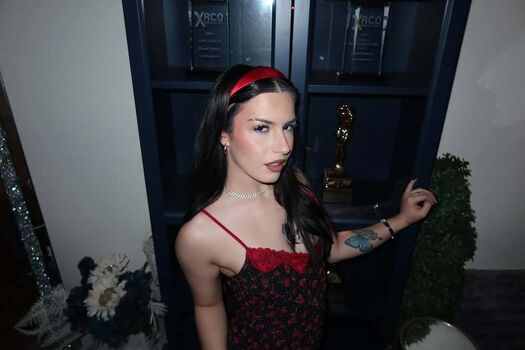 Full leaked Chanel camryn  page private onlyfans photo