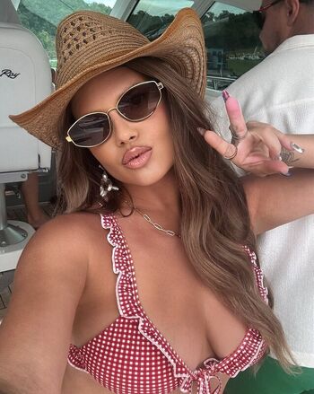Full leaked Chanel west coast private onlyfans photo