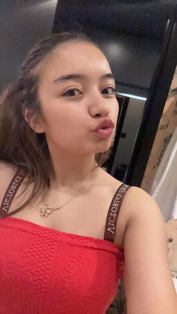 Full leaked Chantalajah private onlyfans photo