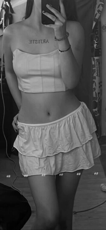 Full leaked Chapardanais lulu private onlyfans photo