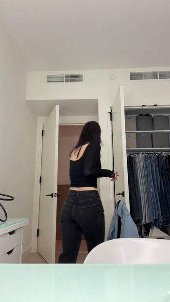 Full leaked Charli d amelio page private onlyfans photo