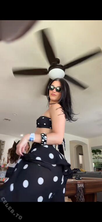 Full leaked Charli d amelio private onlyfans photo