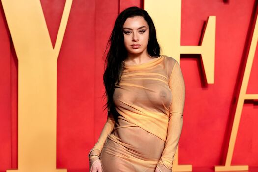 Full leaked Charli xc private onlyfans photo