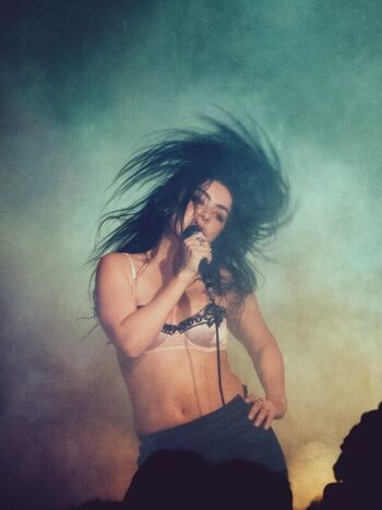 Full leaked Charli xcx private onlyfans photo