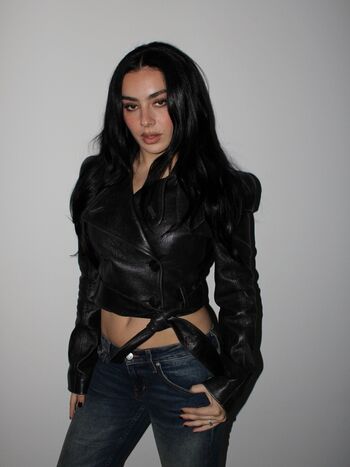 Full leaked Charli xcx page private onlyfans photo