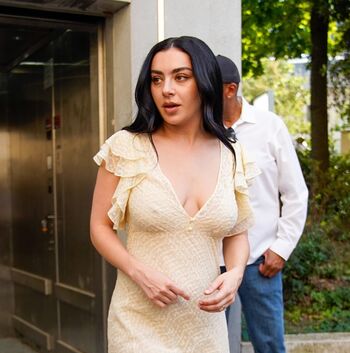 Full leaked Charli xcx page private onlyfans photo