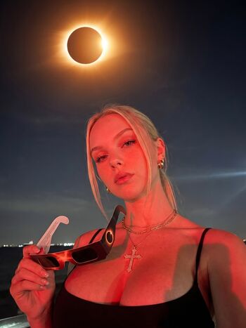 Full leaked Charline private onlyfans photo