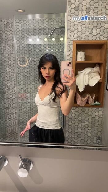 Full leaked Charlize nicole private onlyfans photo