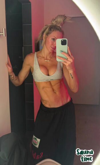 Charlotte flair page leaked photo video viral