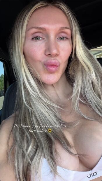 Charlotte Flair