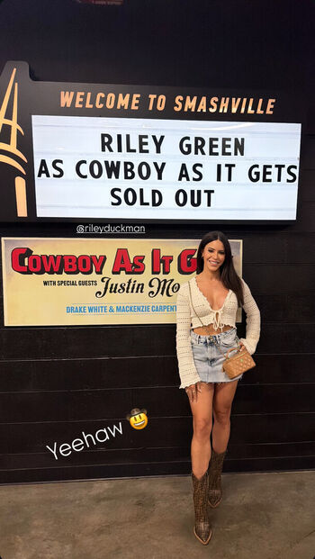 Full leaked Charly arnolt private onlyfans photo