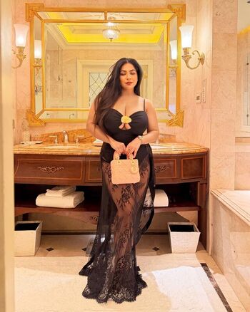 Full leaked Charu sharma private onlyfans photo