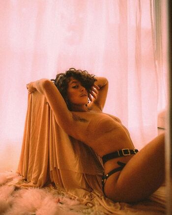Full leaked Checheluna private onlyfans photo