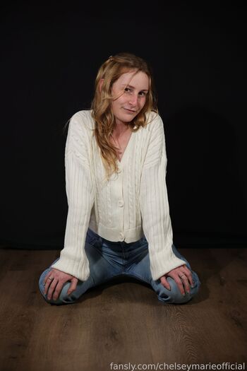 chelseymarieofficial