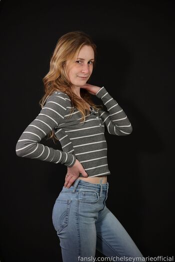 chelseymarieofficial