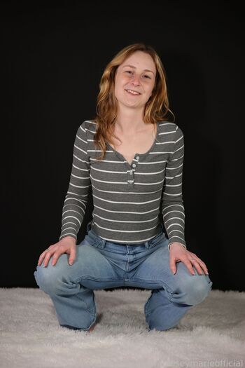 chelseymarieofficial